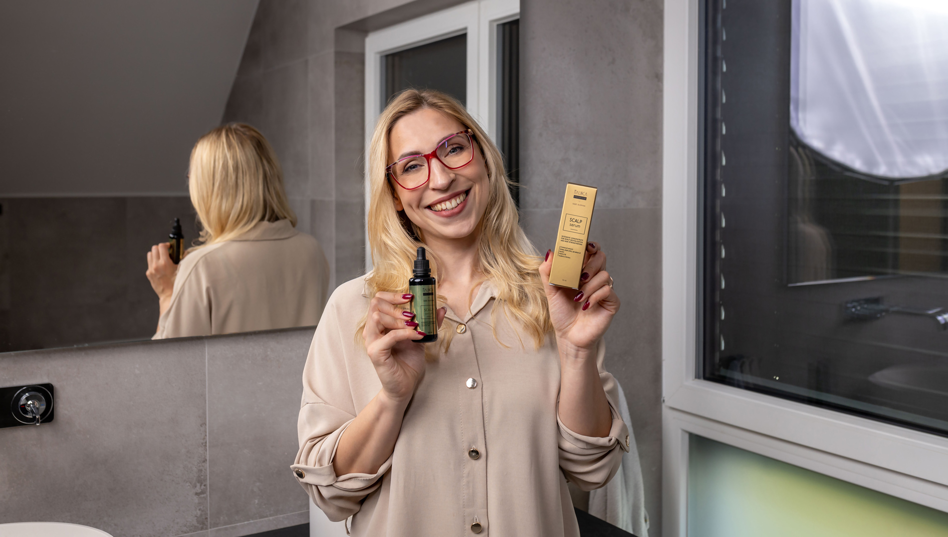 SERUM PREMIUM PENTRU SCALP
Revitalizare și întărire a scalpului și părului 7-în-1.
Când ceva chiar FUNCȚIONEAZĂ, trebuie să împărtășești asta cu lumea!