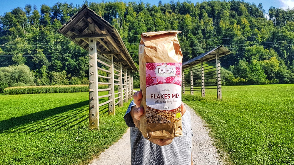 Slike strank, ječmenovi, rženi, pirini in ovseni kosmiči