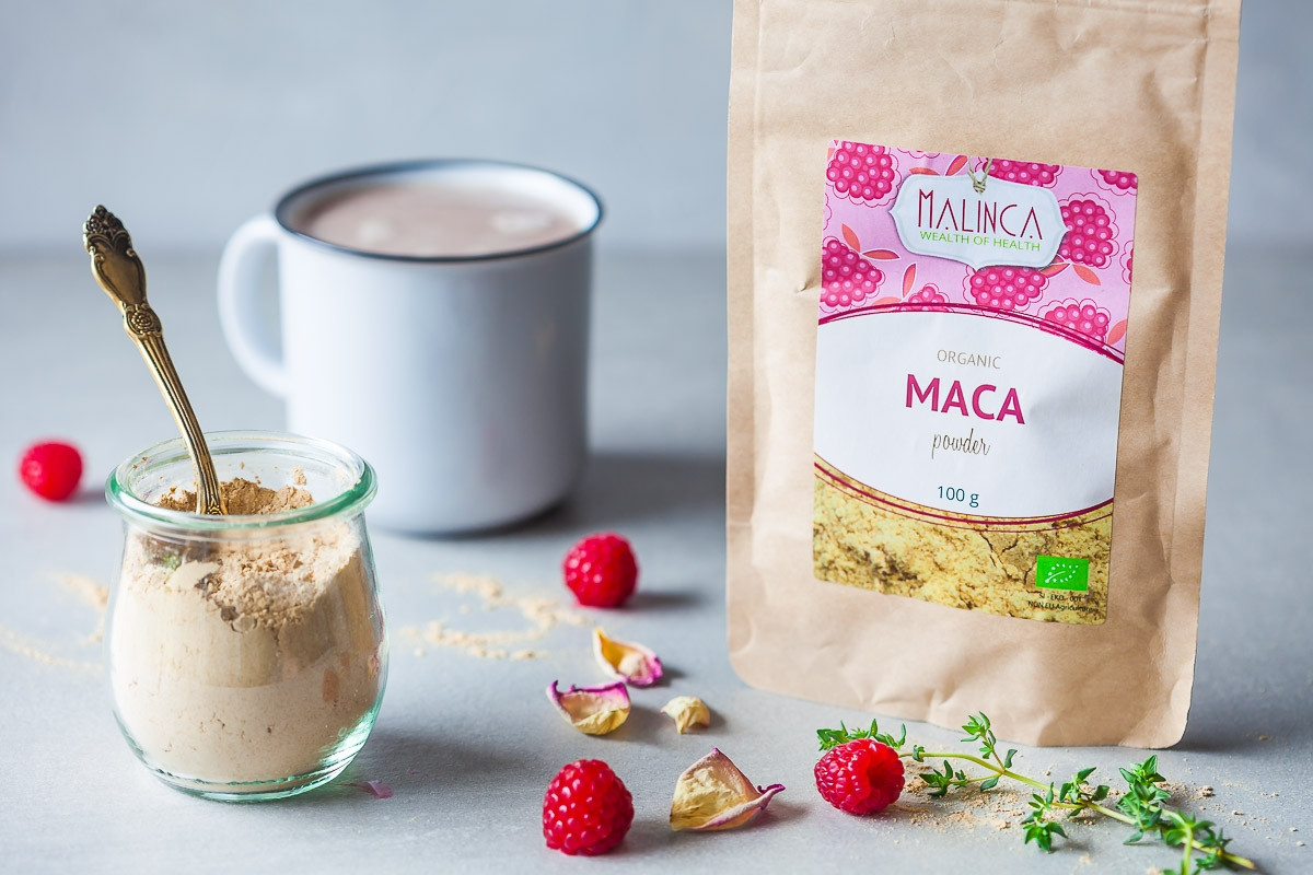 Maca u prahu