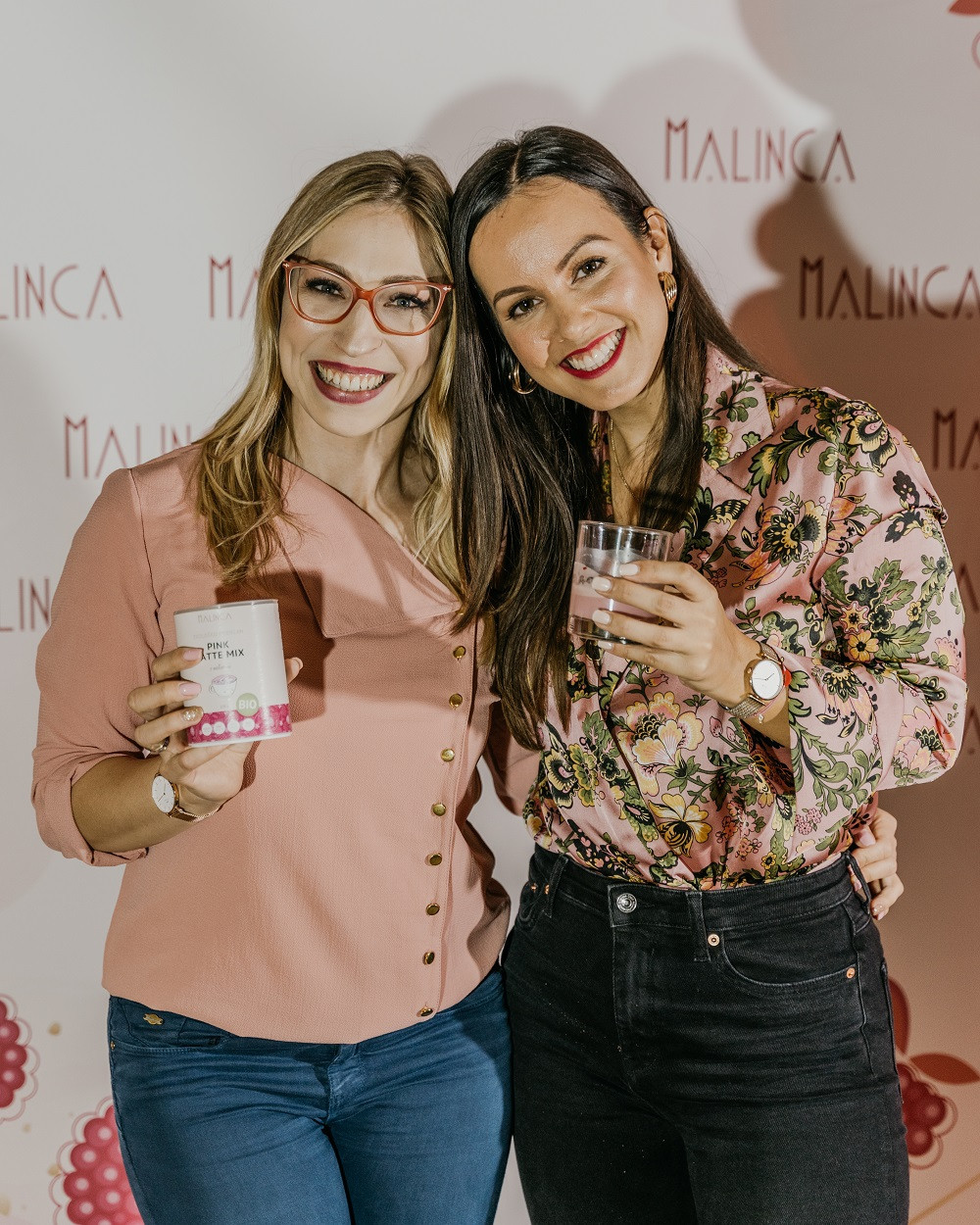 Pink latte Nastja i Lea