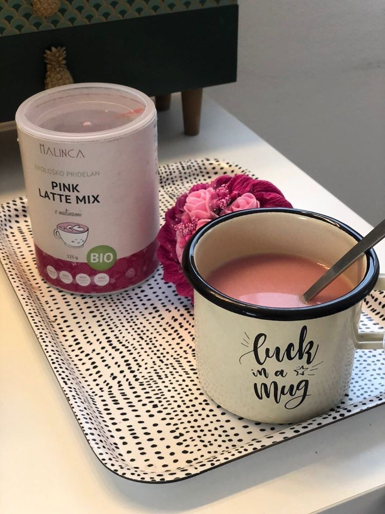 Paket Becher Malinca und Pink Latte Mix