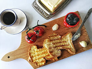 Beljakovinski kruh