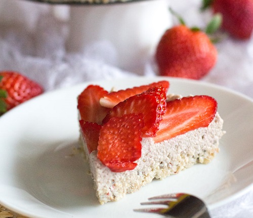 Hafertorte mit Erdbeeren