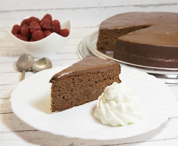 LCHF Sacher torta 