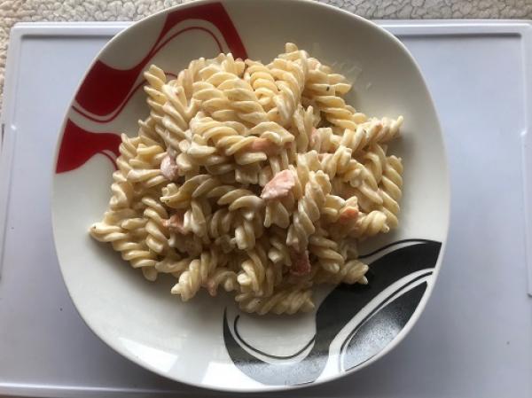 Pasta mit Rauchlachs