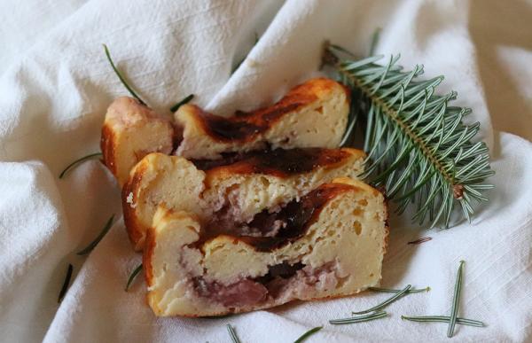 Schneller Protein Biskuit mit Waldbeeren