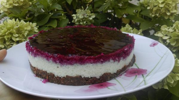 Sirova torta kokos-maline