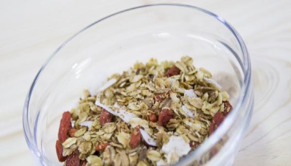 VIDEO: Domaća granola kokos